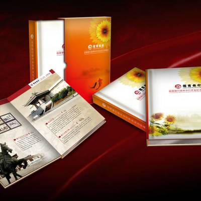 匠心獨(dú)運(yùn)，傳承價(jià)值 房產(chǎn)企業(yè)定制禮品、老員工紀(jì)念章及企業(yè)形象策劃全攻略